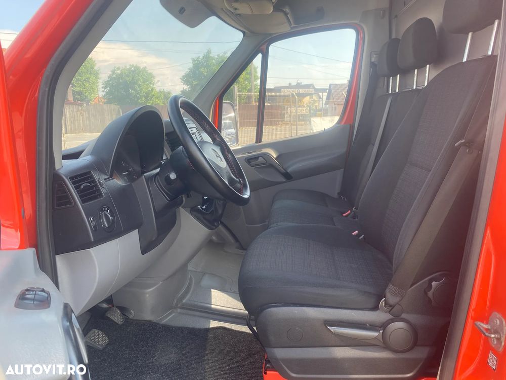 Mercedes-Benz Sprinter - 8