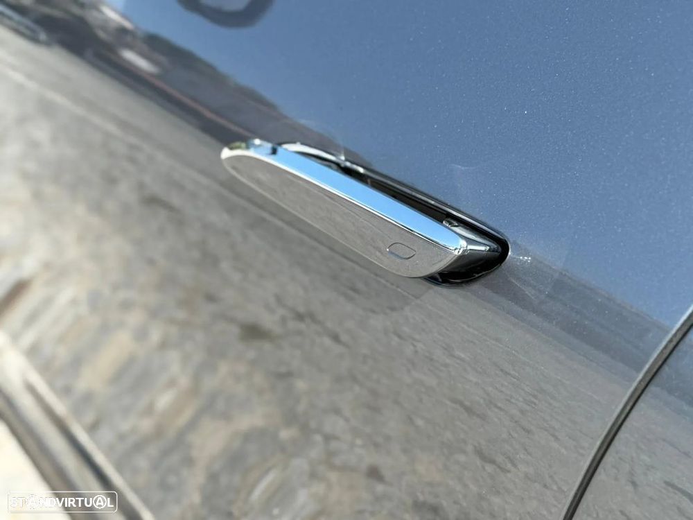 Mercedes-Benz EQE SUV 300 - 22