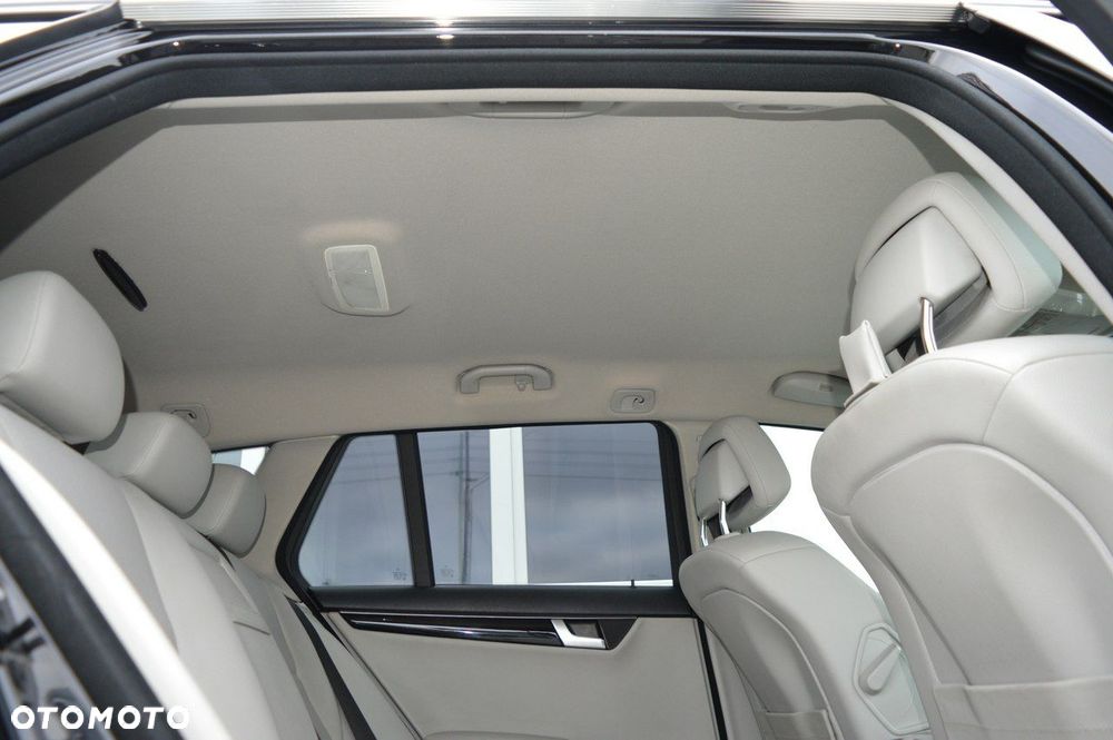 Mercedes-Benz Klasa C - 27