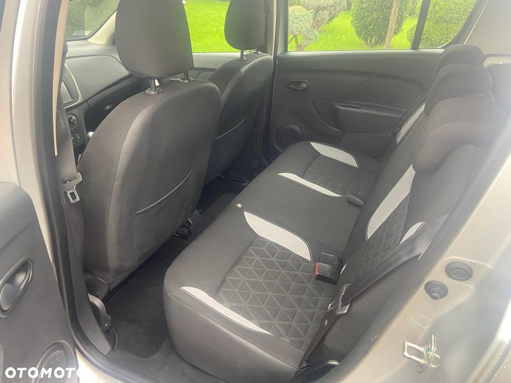 Dacia Sandero 0.9 TCe Laureate S&S - 8