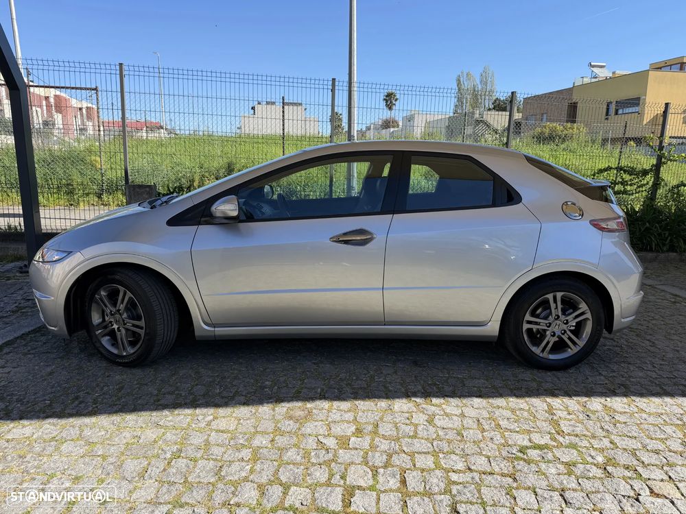 Honda Civic 1.4 i-VTEC Sport Edition - 8