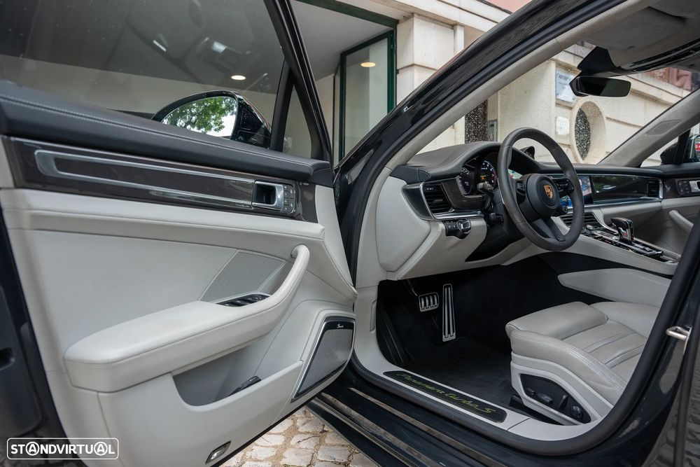 Porsche Panamera Sport Turismo Turbo S E-Hybrid - 5