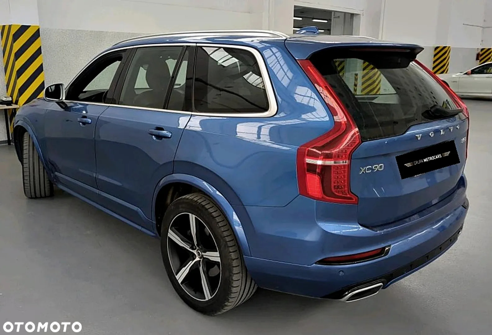 Volvo XC 60 D5 AWD R-Design - 5