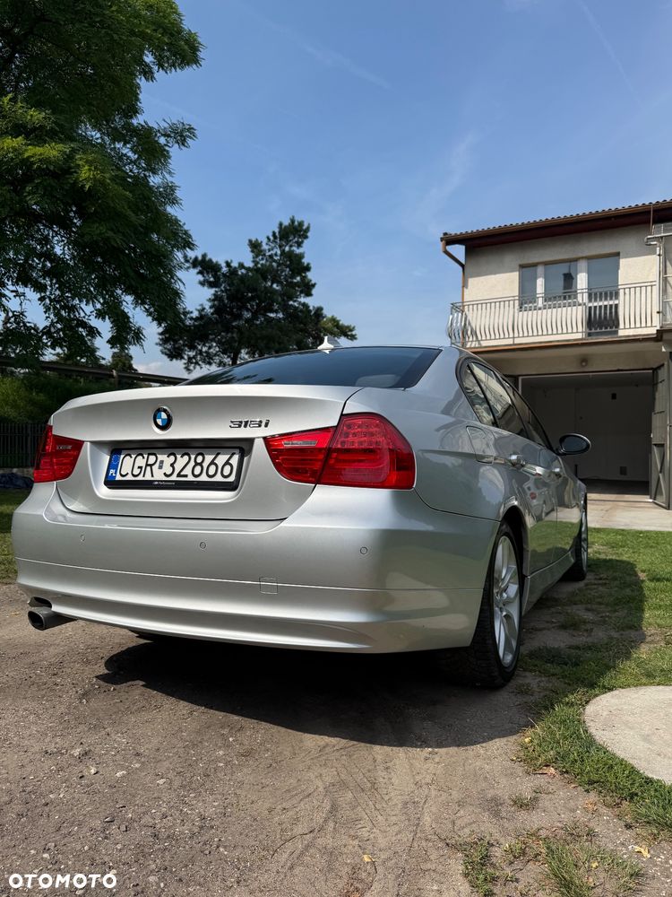 BMW Seria 3 318i - 15