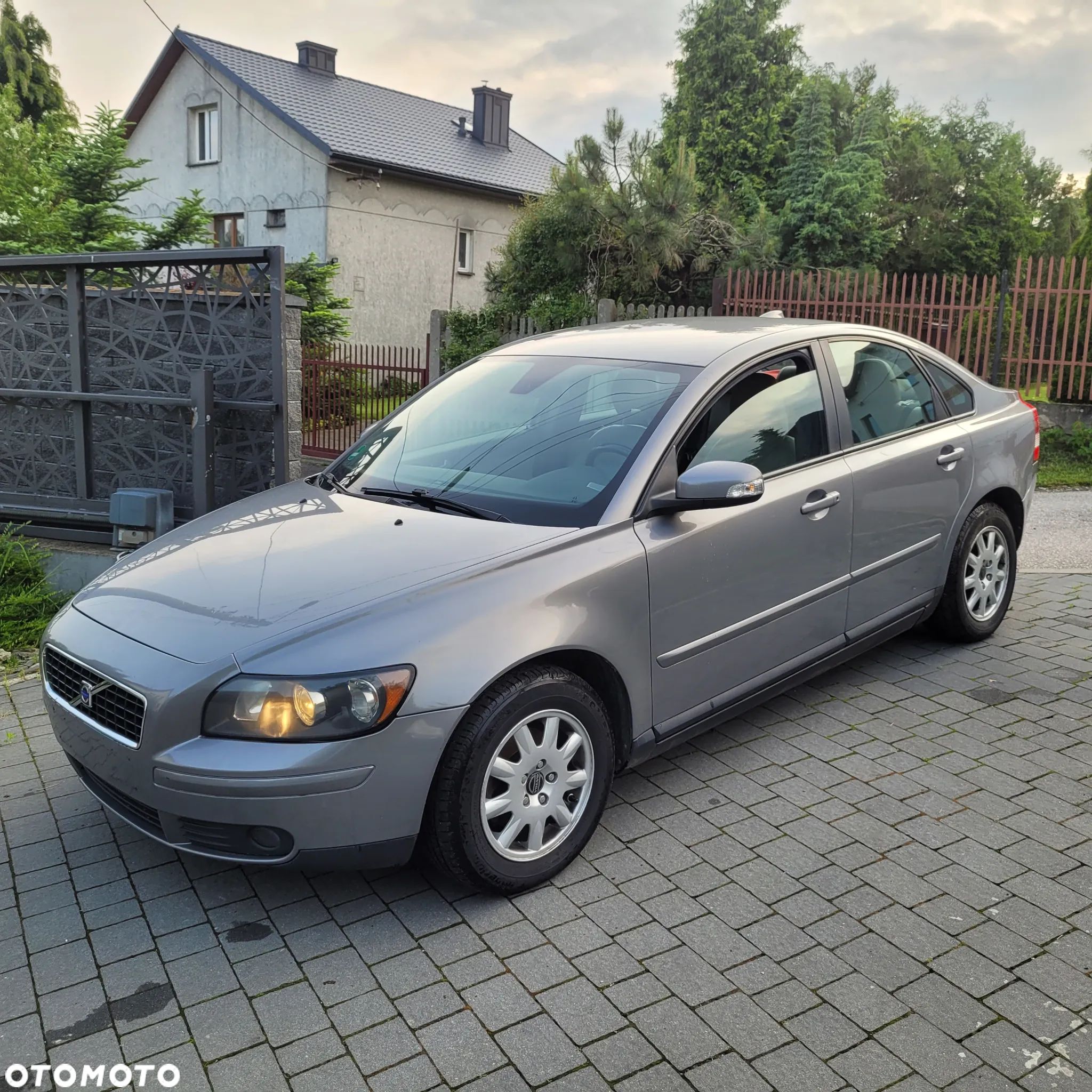 Volvo S40 - 1