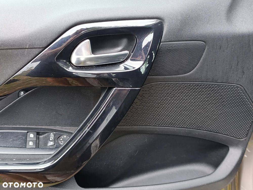 Peugeot 208 1.2 VTi Allure - 15