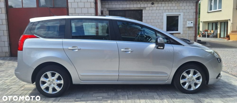 Peugeot 5008 120 VTi Premium - 4