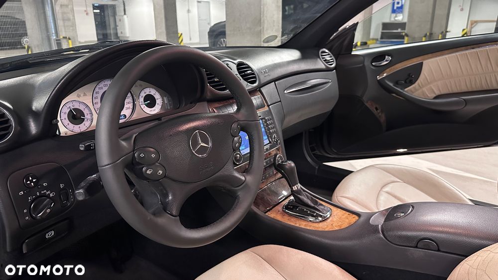 Mercedes-Benz CLK 350 7G-TRONIC Avantgarde - 22