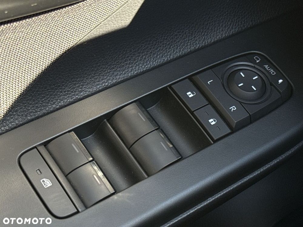 Toyota C-HR 1.8 Hybrid Style - 17