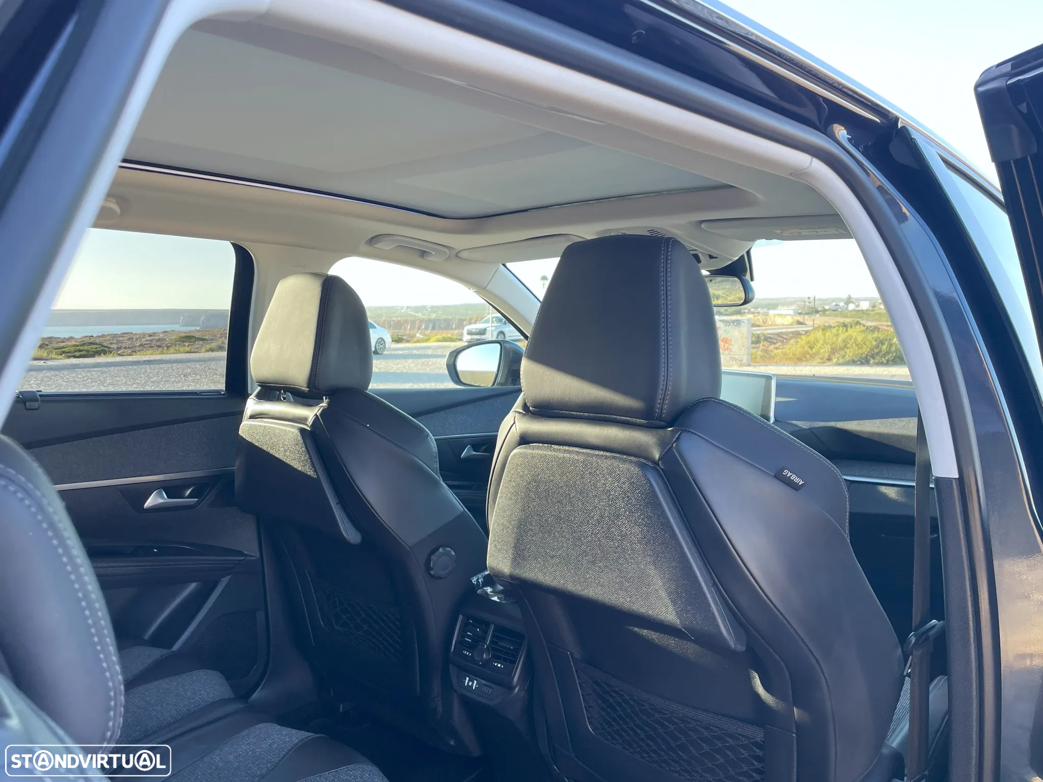 Peugeot 5008 1.2 PureTech Allure EAT6 - 23