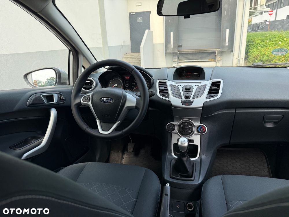 Ford Fiesta 1.25 Gold X EU5 - 10