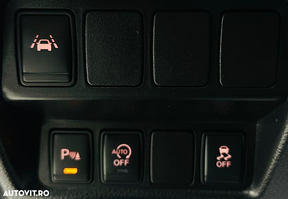 Nissan Qashqai 1.6 DCI TEKNA - 11