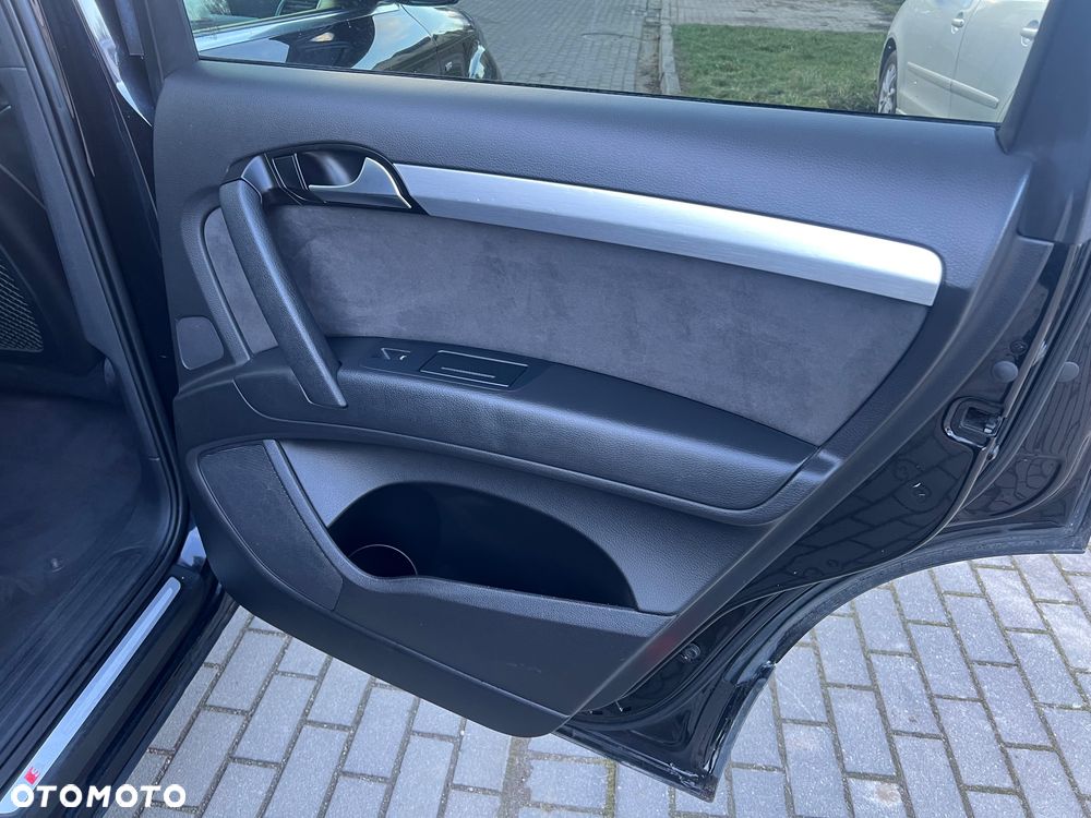 Audi Q7 3.0 TDI DPF clean quattro tiptronic - 32