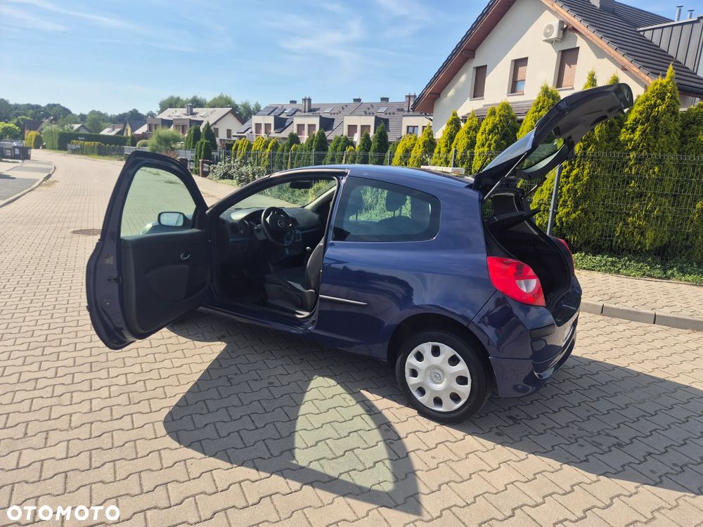 Renault Clio 1.2 16V 75 Dynamique - 3