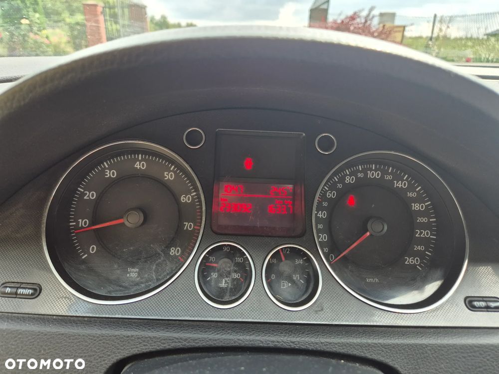 Volkswagen Passat 2.0 FSI Comfortline - 7