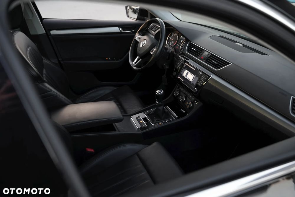 Skoda Superb 2.0 TDI Style - 18