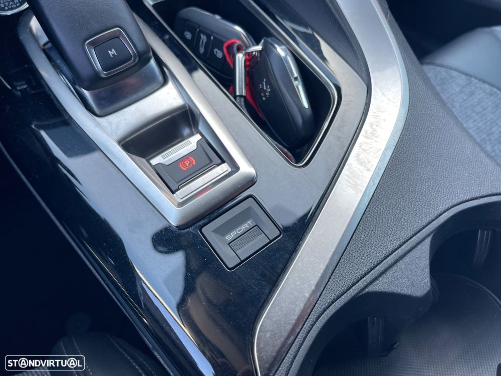 Peugeot 5008 BlueHDI 130 EAT8 Allure Pack - 33