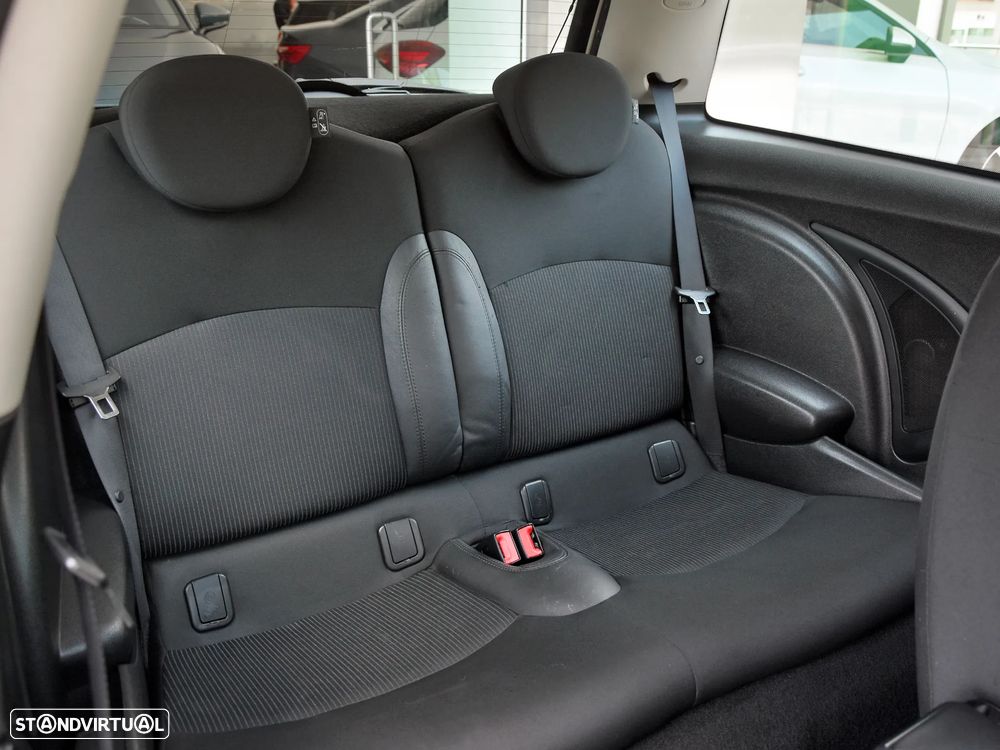 MINI 3 Portas Cooper S - 8