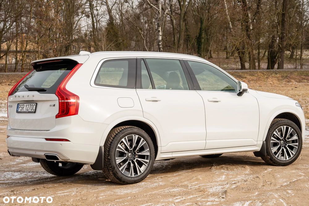 Volvo XC 90 B5 D AWD Momentum - 3