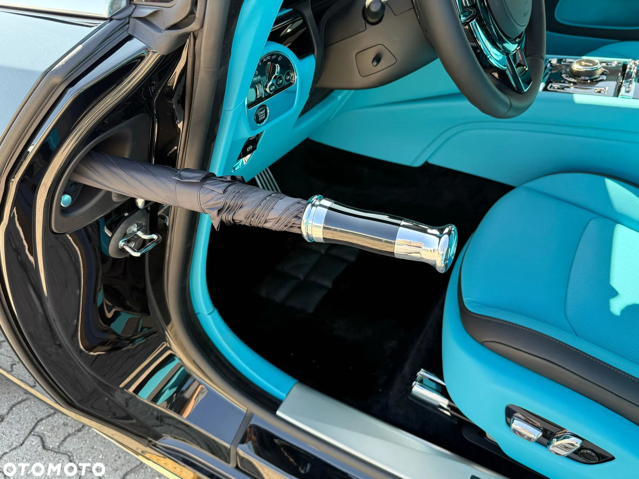 Rolls-Royce Spectre - 17