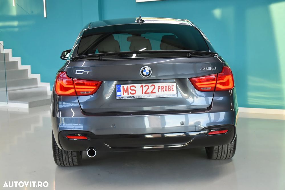 BMW Seria 3 318d Aut. M Sport - 11
