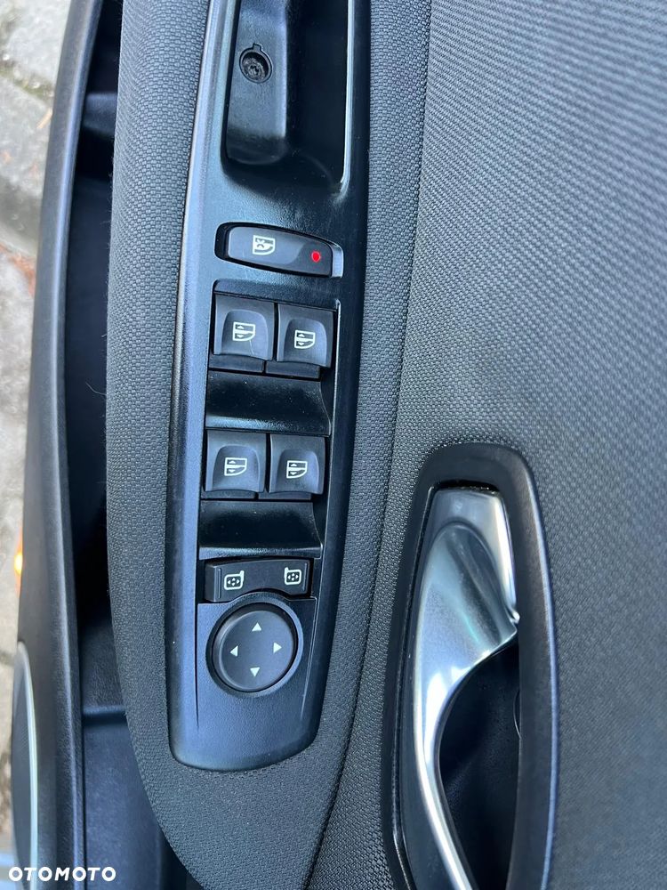 Renault Scenic - 20