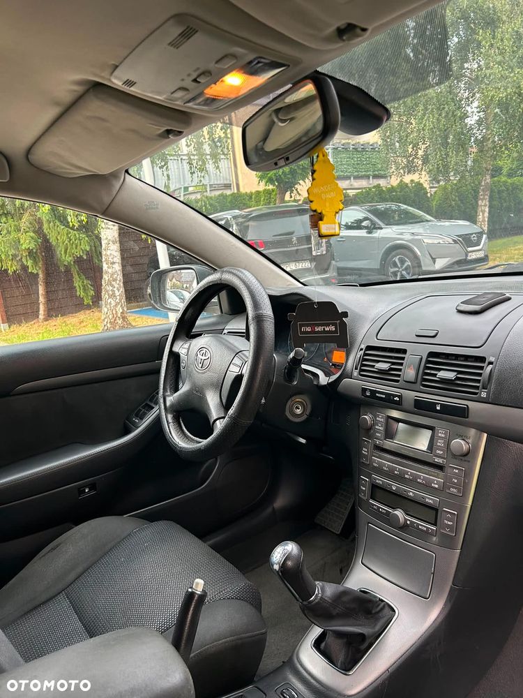 Toyota Avensis 1.8 VVT-i Sol - 8