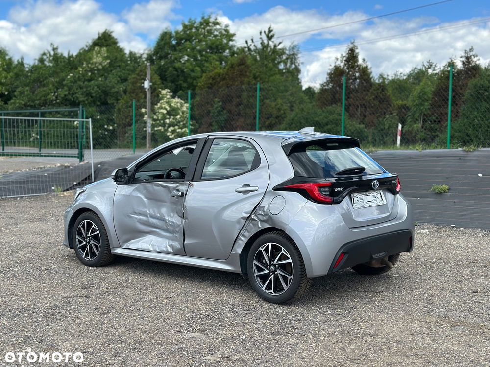 Toyota Yaris - 14