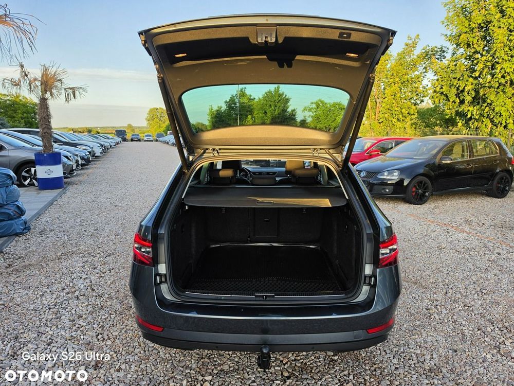 Skoda Superb 2.0 TDI Ambition - 39