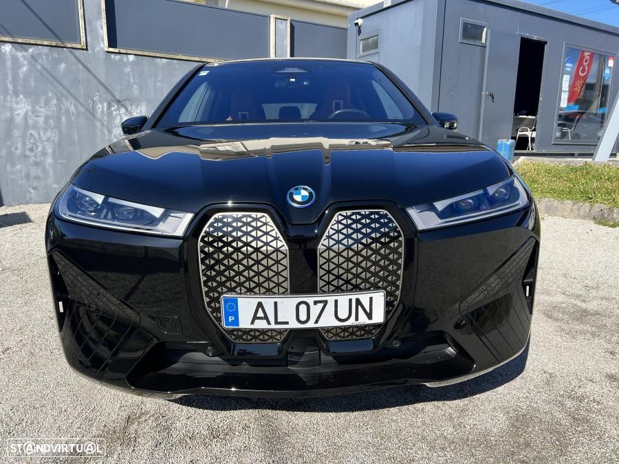 BMW iX xDrive 40 Pack Desportivo - 15