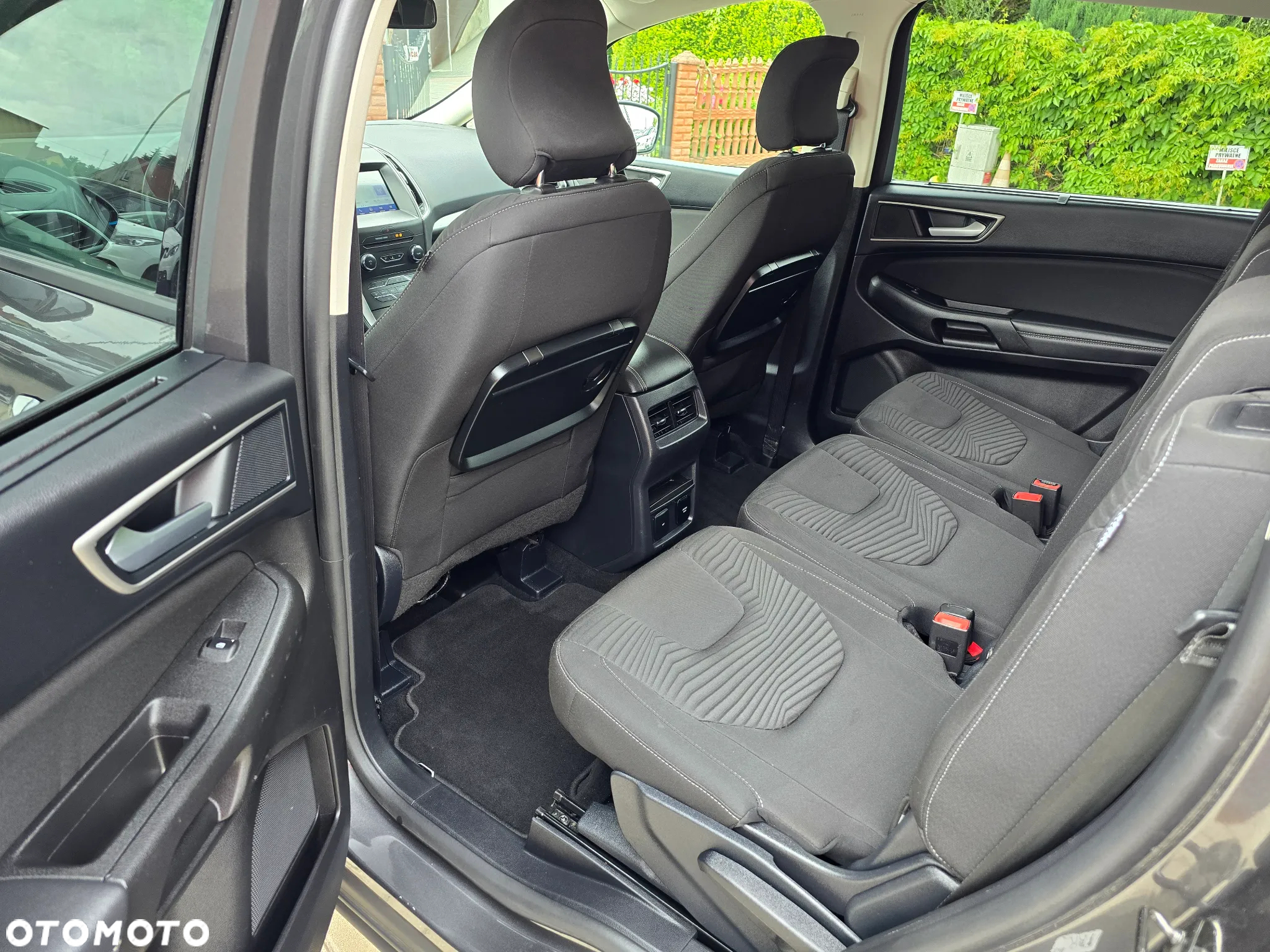 Ford S-Max - 9