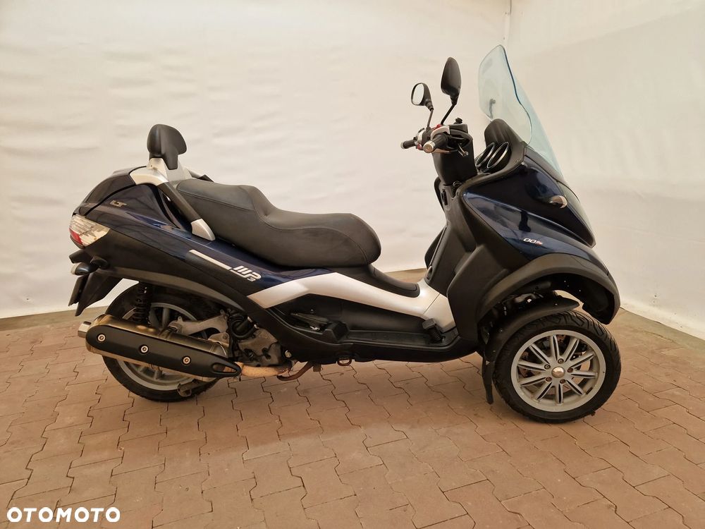 Piaggio MP-3 - 6