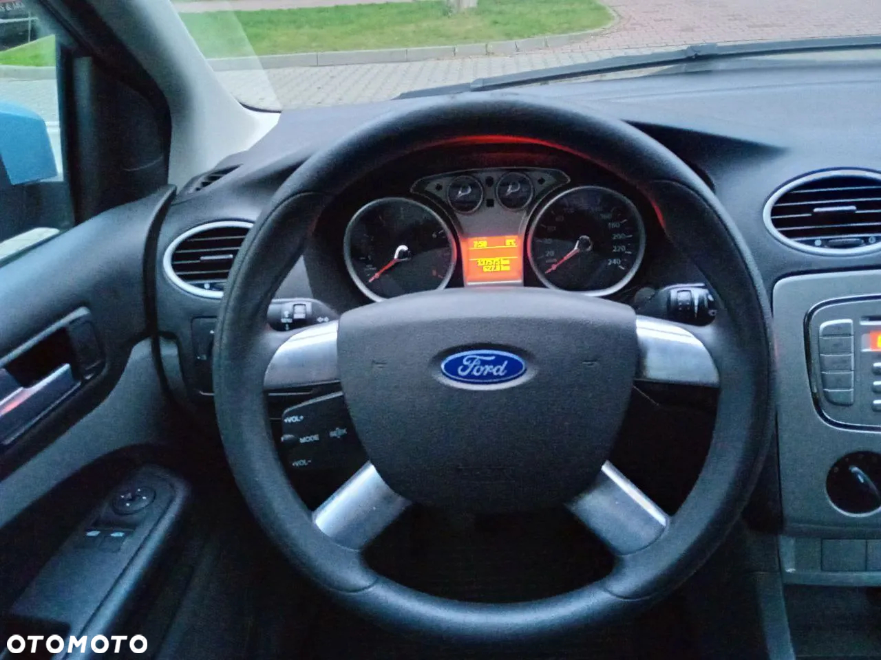Ford Focus - 11