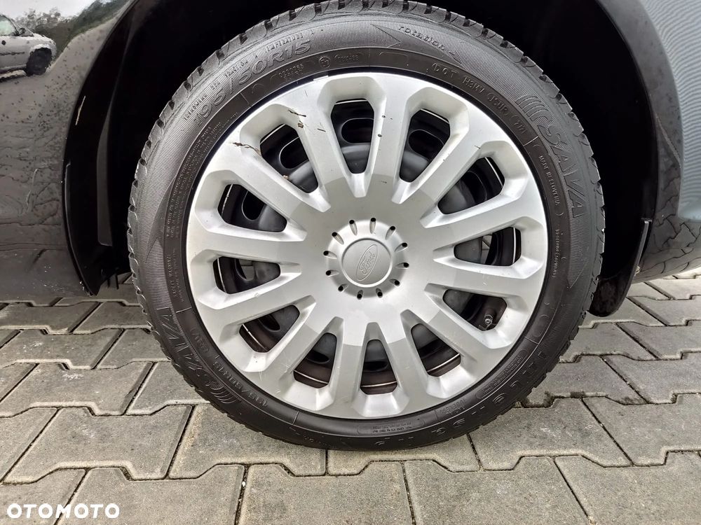 Ford Fiesta 1.25 Trend EU5 - 23