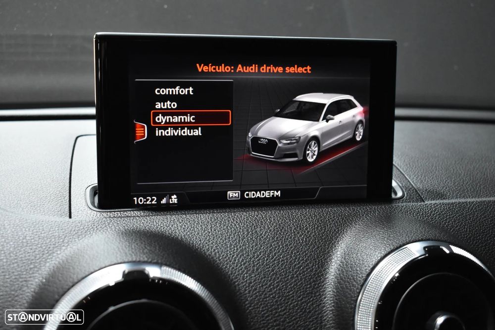 Audi RS3 Sportback 2.5 TFSI quattro S tronic - 37