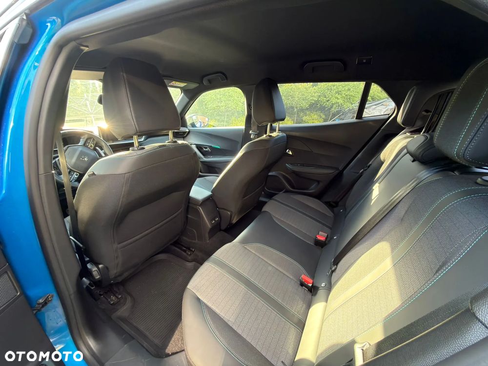 Peugeot 2008 PureTech 130 Allure S&S EAT8 - 10