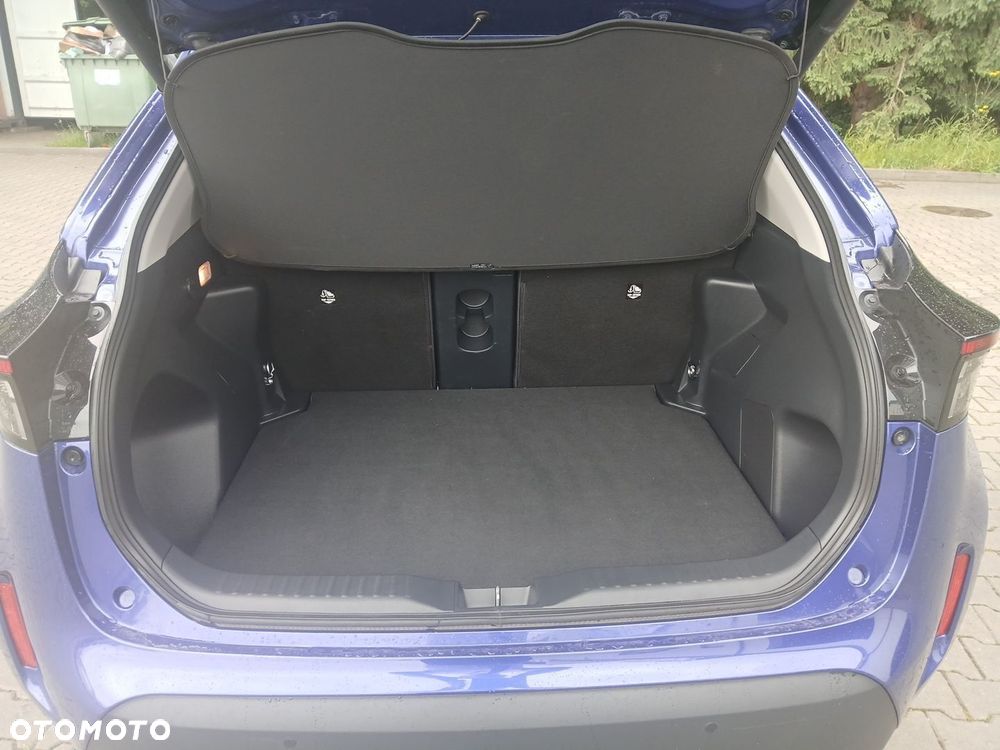 Toyota Yaris Cross Hybrid 1.5 Executive AWD - 13