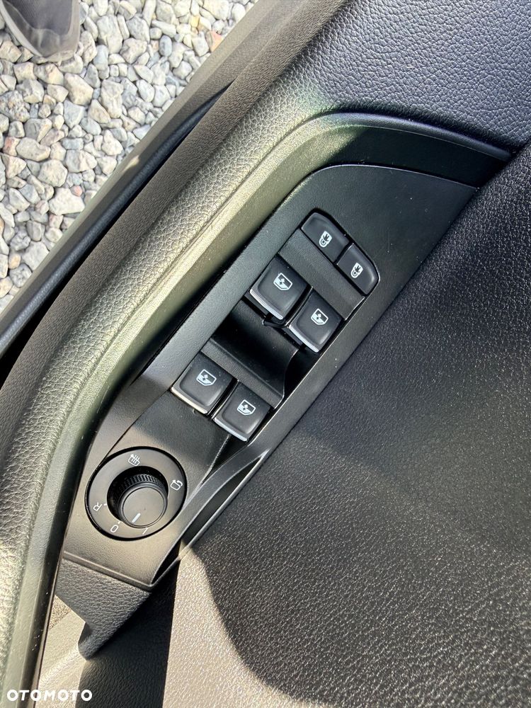 Skoda Superb 2.0 TDI Premium Edition - 18