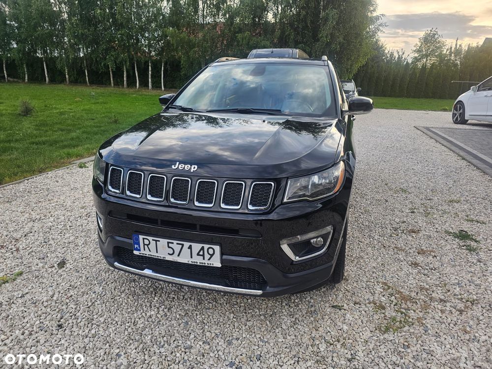 Jeep Compass - 1