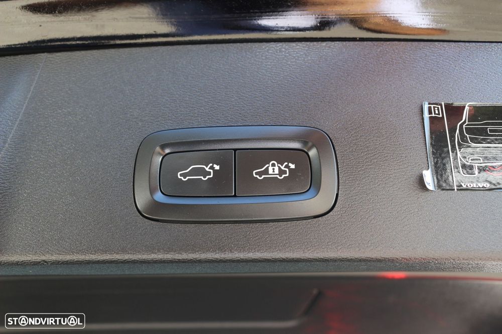 Volvo XC 40 1.5 T5 PHEV R-Design - 42