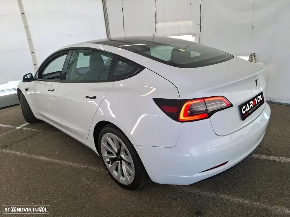 Tesla Model 3 Standard Range Plus RWD - 4