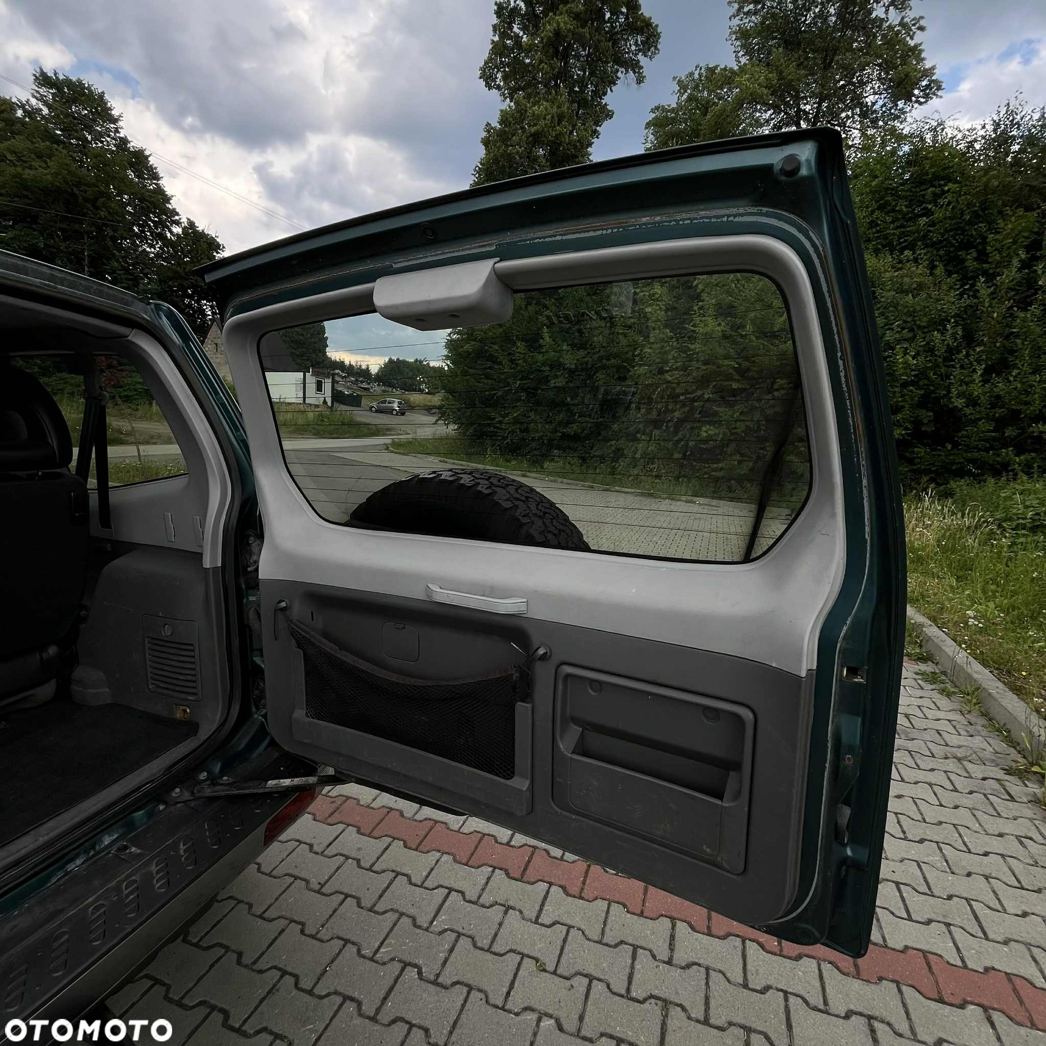 Mitsubishi Pajero - 17