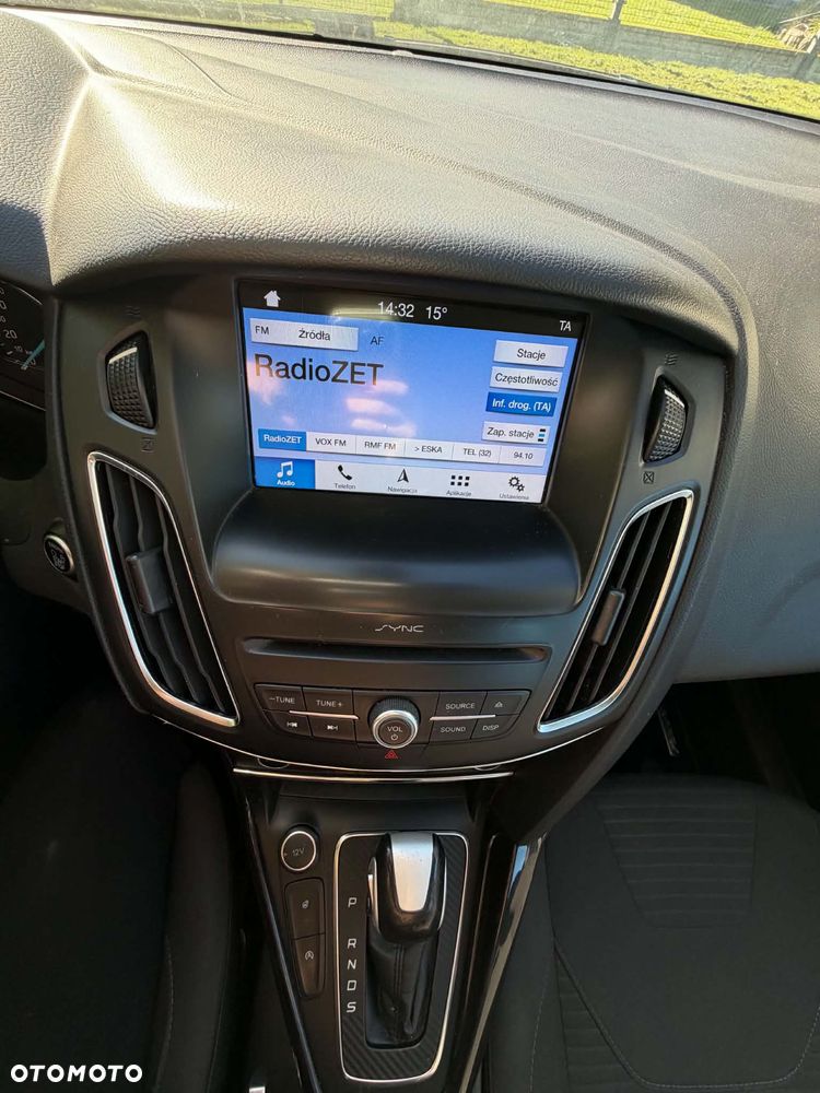 Ford Focus 1.5 TDCi Titanium PowerShift - 6