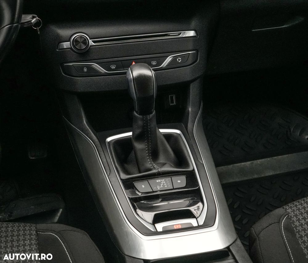 Peugeot 308 1.5L BlueHDI 130 S&S EAT8 Allure - 19