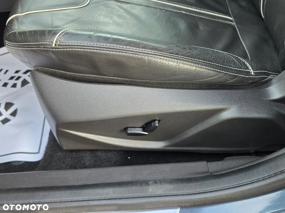 Ford Focus 1.6 EcoBoost Titanium - 29