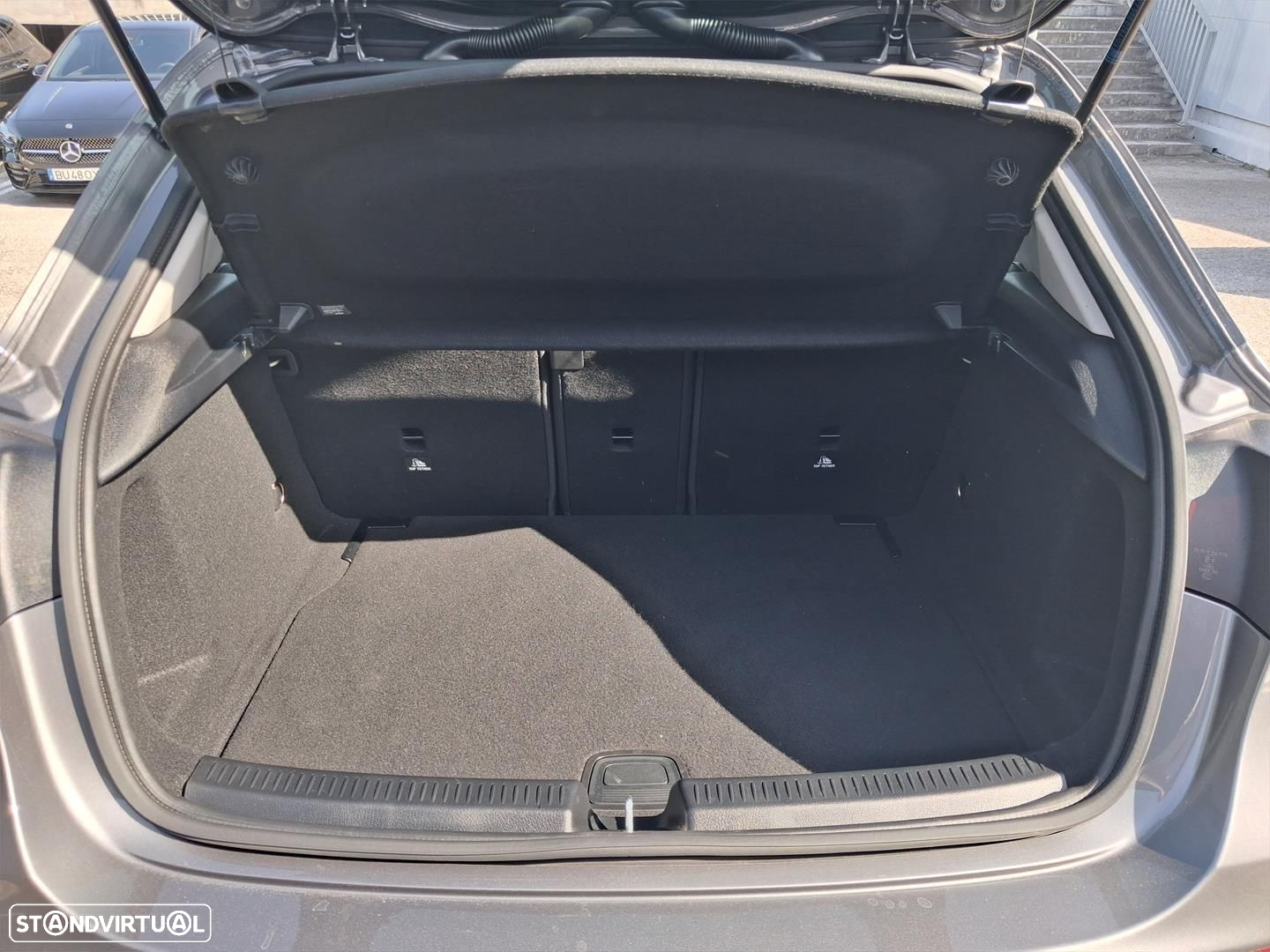 Mercedes-Benz A 200 Standard - 12