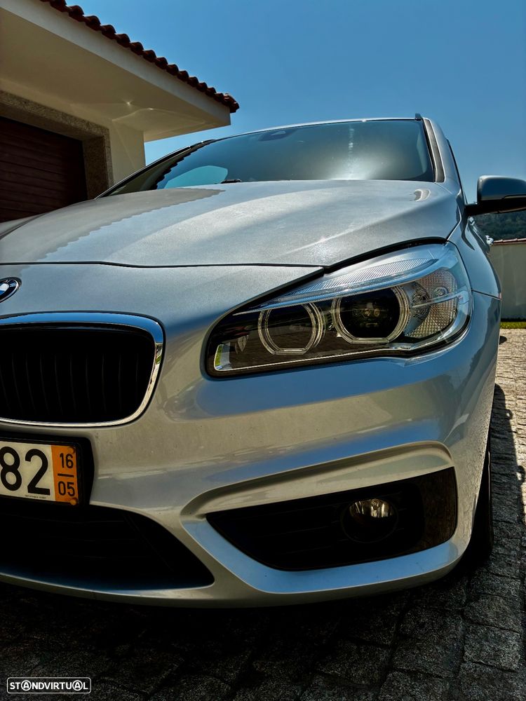 BMW 216 Active Tourer d Line Luxury - 4
