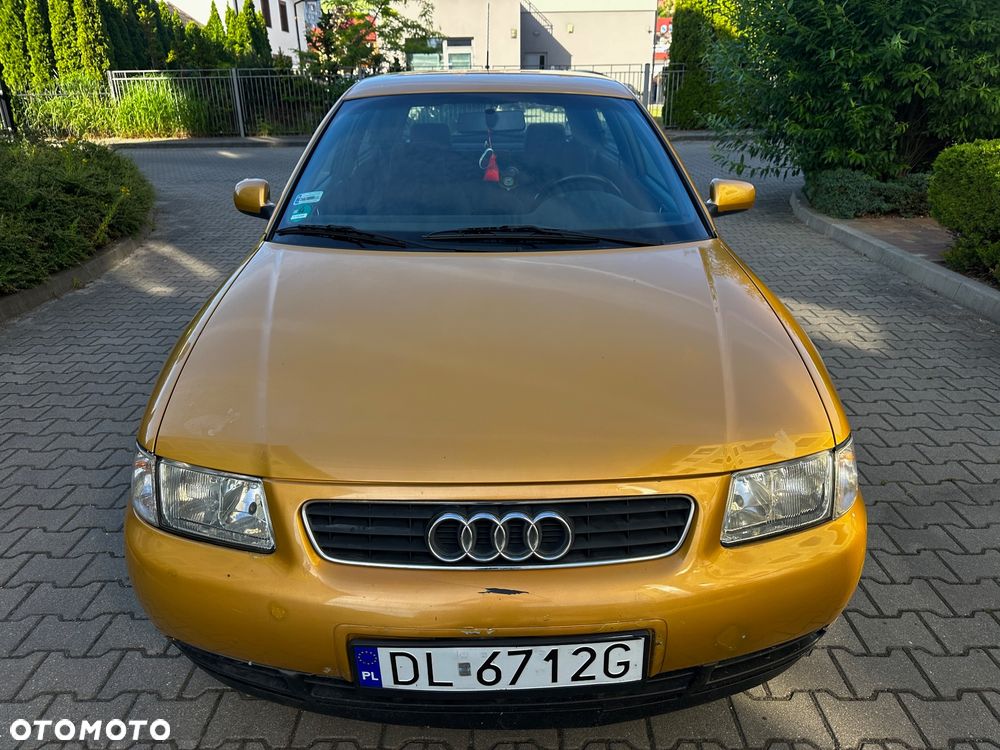 Audi A3 3-drzwiowe 1.6 Attraction - 9
