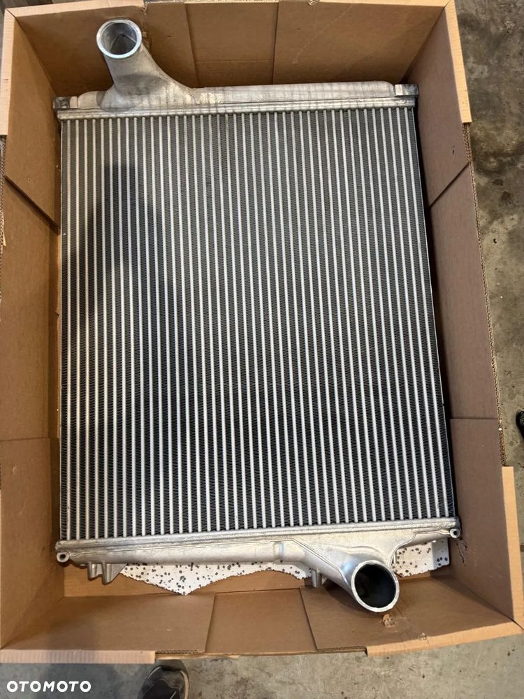 Chłodnica powietrza  VOLVO FH 09.12- EURO 6 - 1