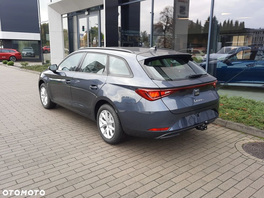 Seat Leon 1.5 eTSI Style DSG - 4